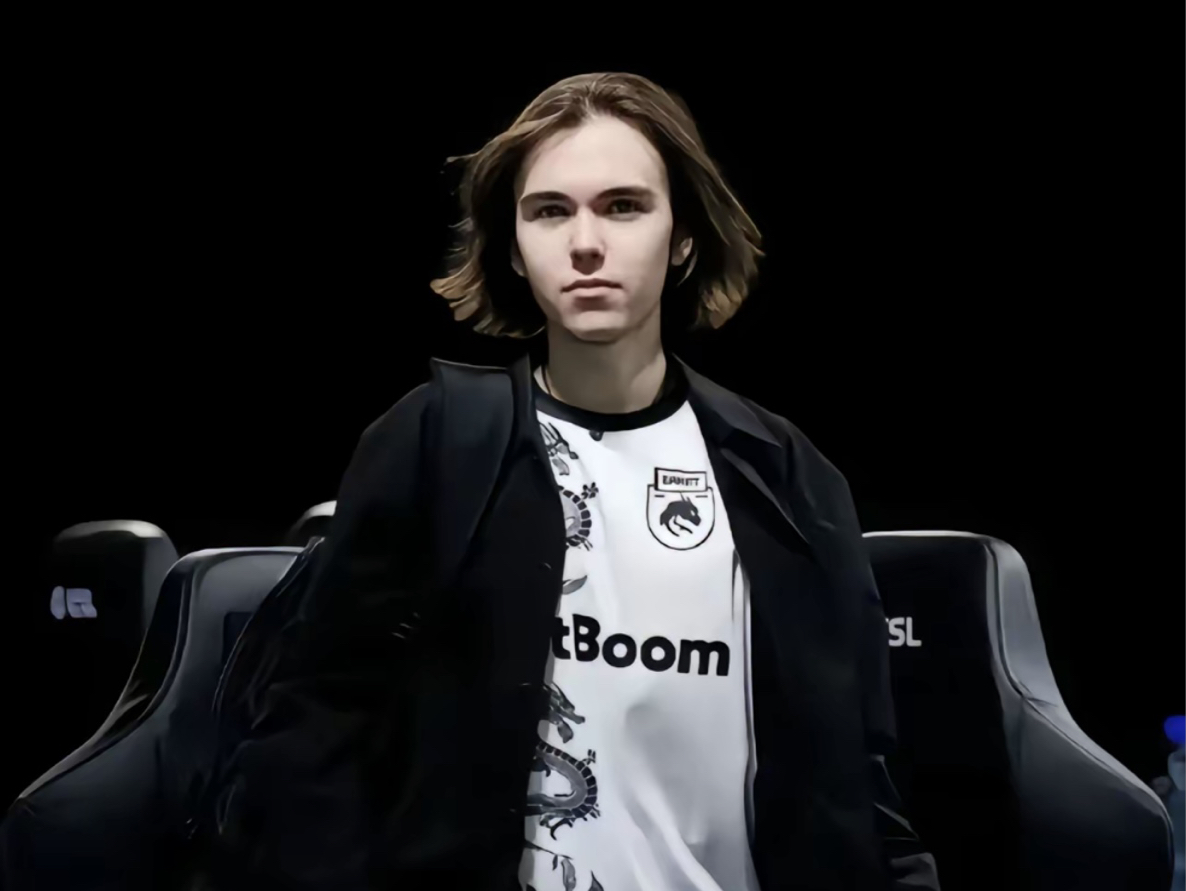 Jiejie至臻冠军卡宣传片：“嘉文五世”的冠冕，光芒万丈