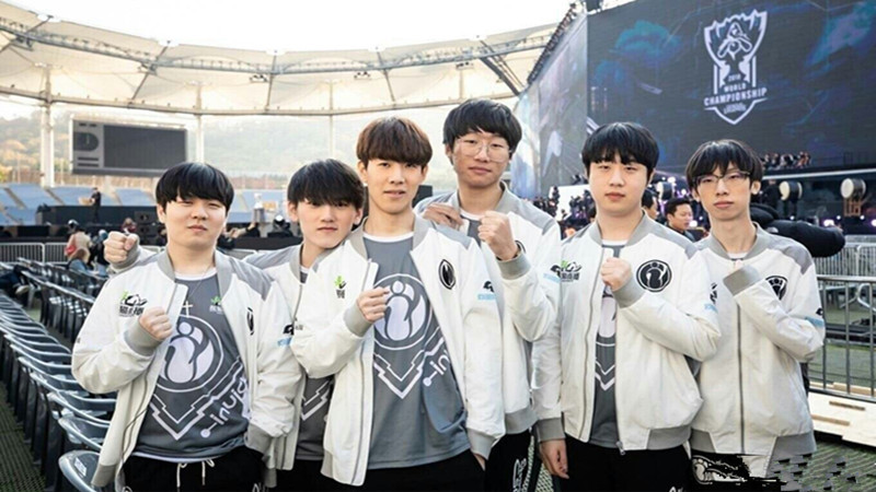 FaZe 晋级 2025 年 StarLadder 布达佩斯 Major 的总决赛